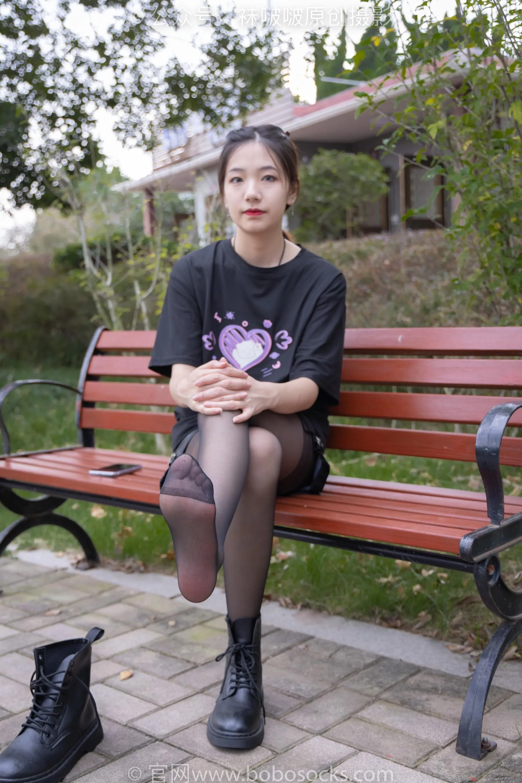 [BoBoSocks袜啵啵]NO.221 小甜豆-马丁靴、黑丝 [83P]插图7